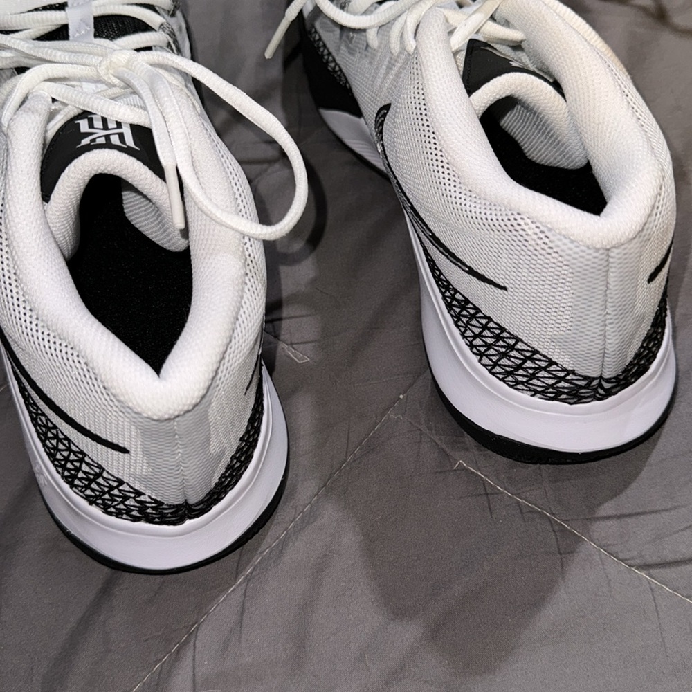 Kyrie Flytrap 6 - image 7